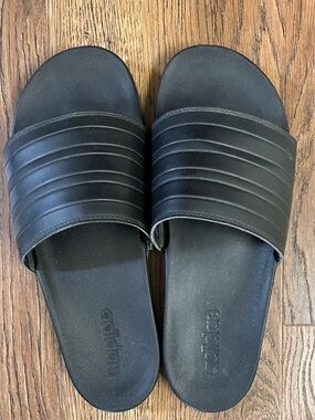 adidas Black Men's Slide Sandals with Textured Strap